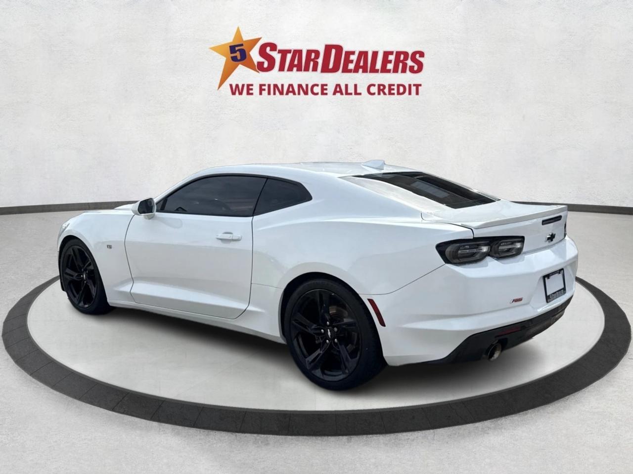 2019 Chevrolet Camaro CRUISE SUNROOF HEATED SEATS WE FINANCE ALL CREDIT! Photo4
