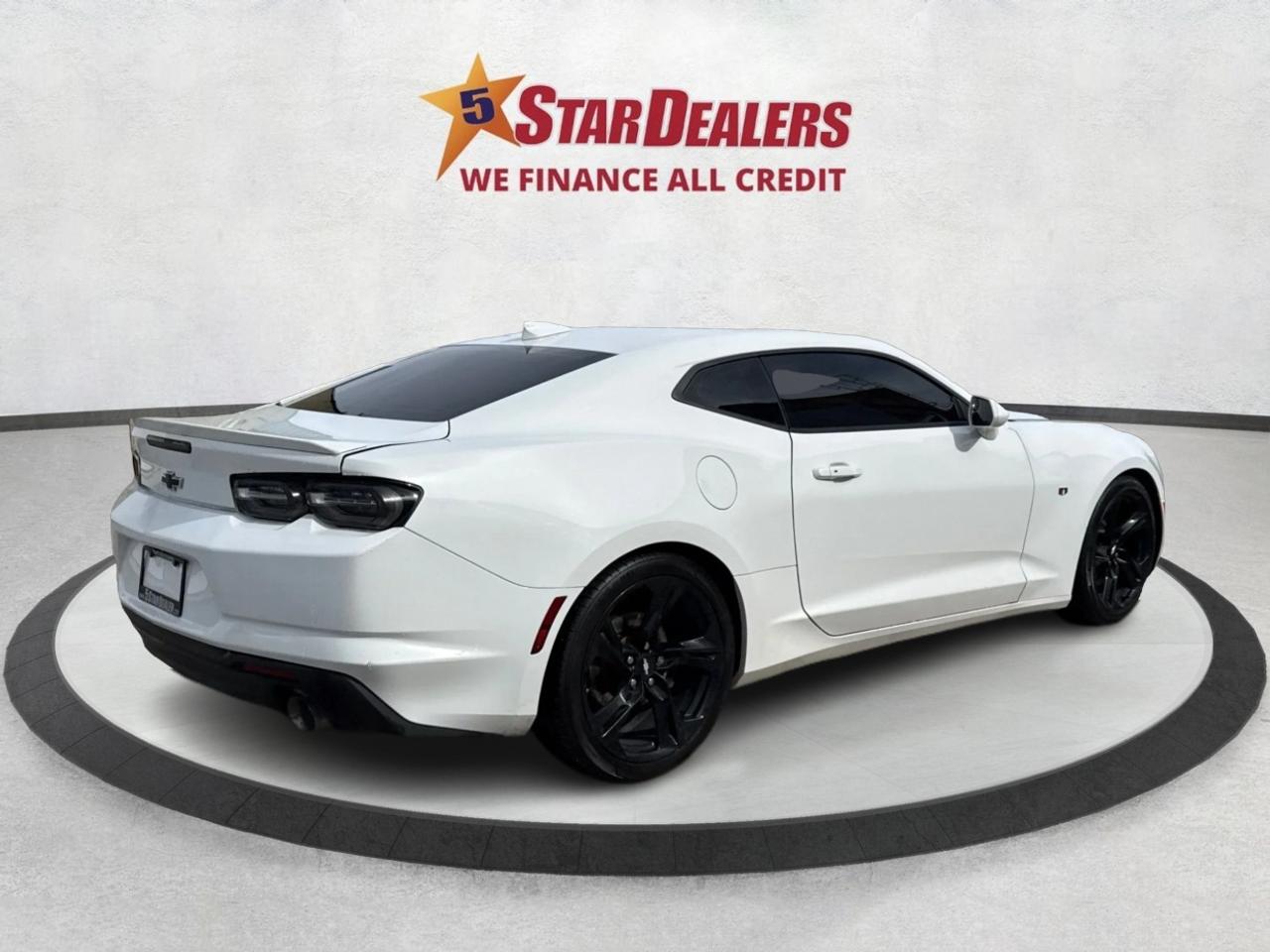 2019 Chevrolet Camaro CRUISE SUNROOF HEATED SEATS WE FINANCE ALL CREDIT! Photo