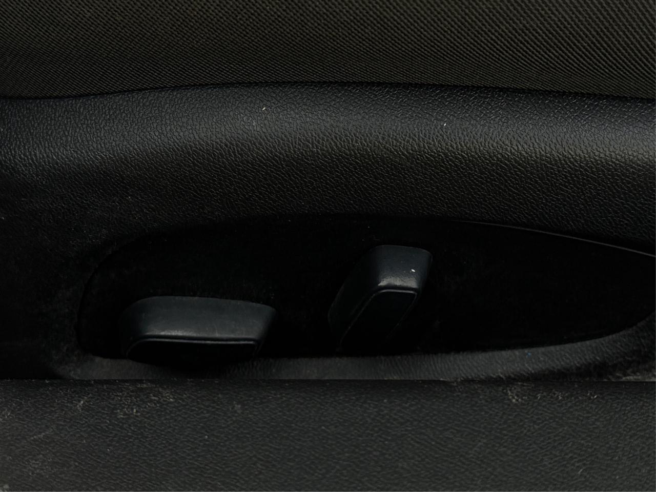 2019 Chevrolet Camaro CRUISE SUNROOF HEATED SEATS WE FINANCE ALL CREDIT! Photo