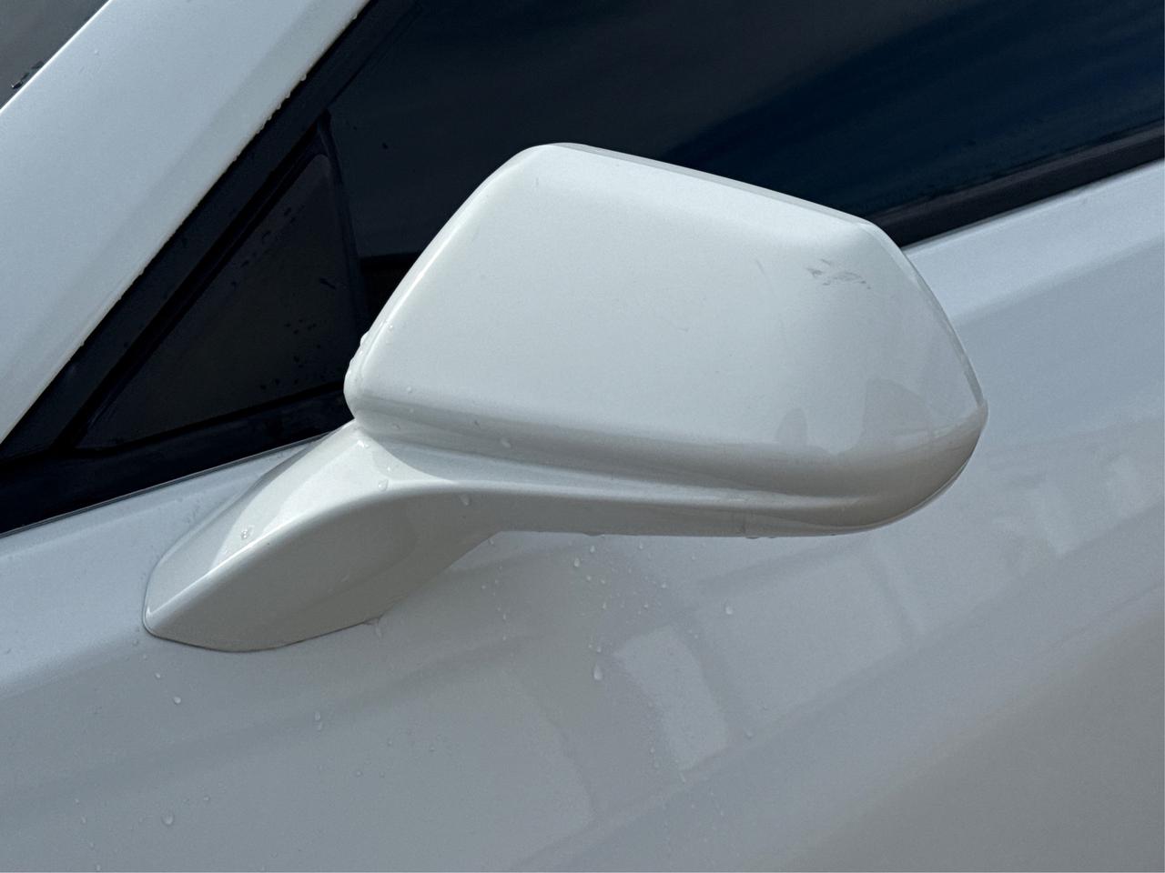 2019 Chevrolet Camaro CRUISE SUNROOF HEATED SEATS WE FINANCE ALL CREDIT! Photo