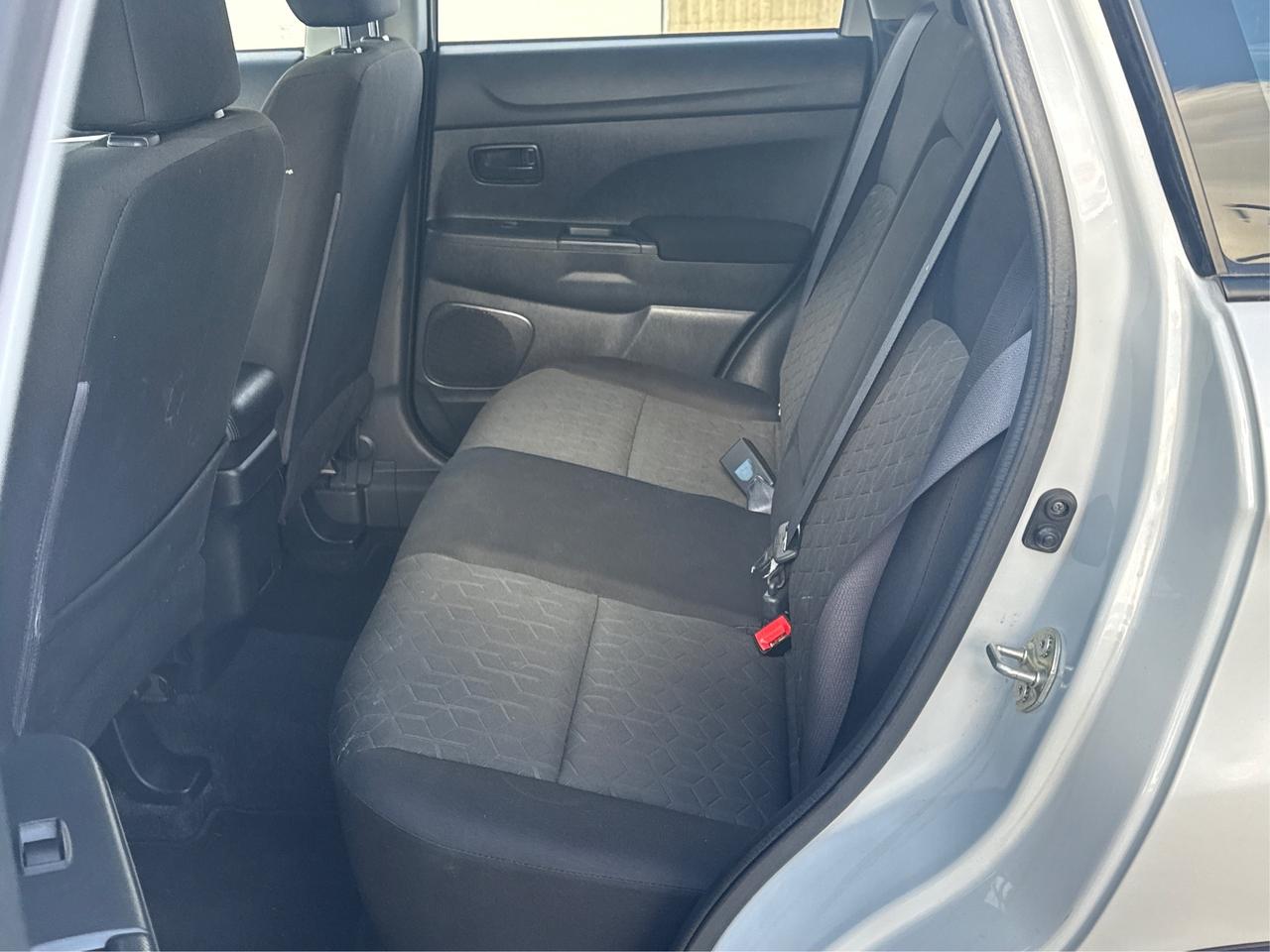 2022 Mitsubishi RVR AWD HEATED SEATS MUST SEE WE FINANCE ALL CREDIT Photo