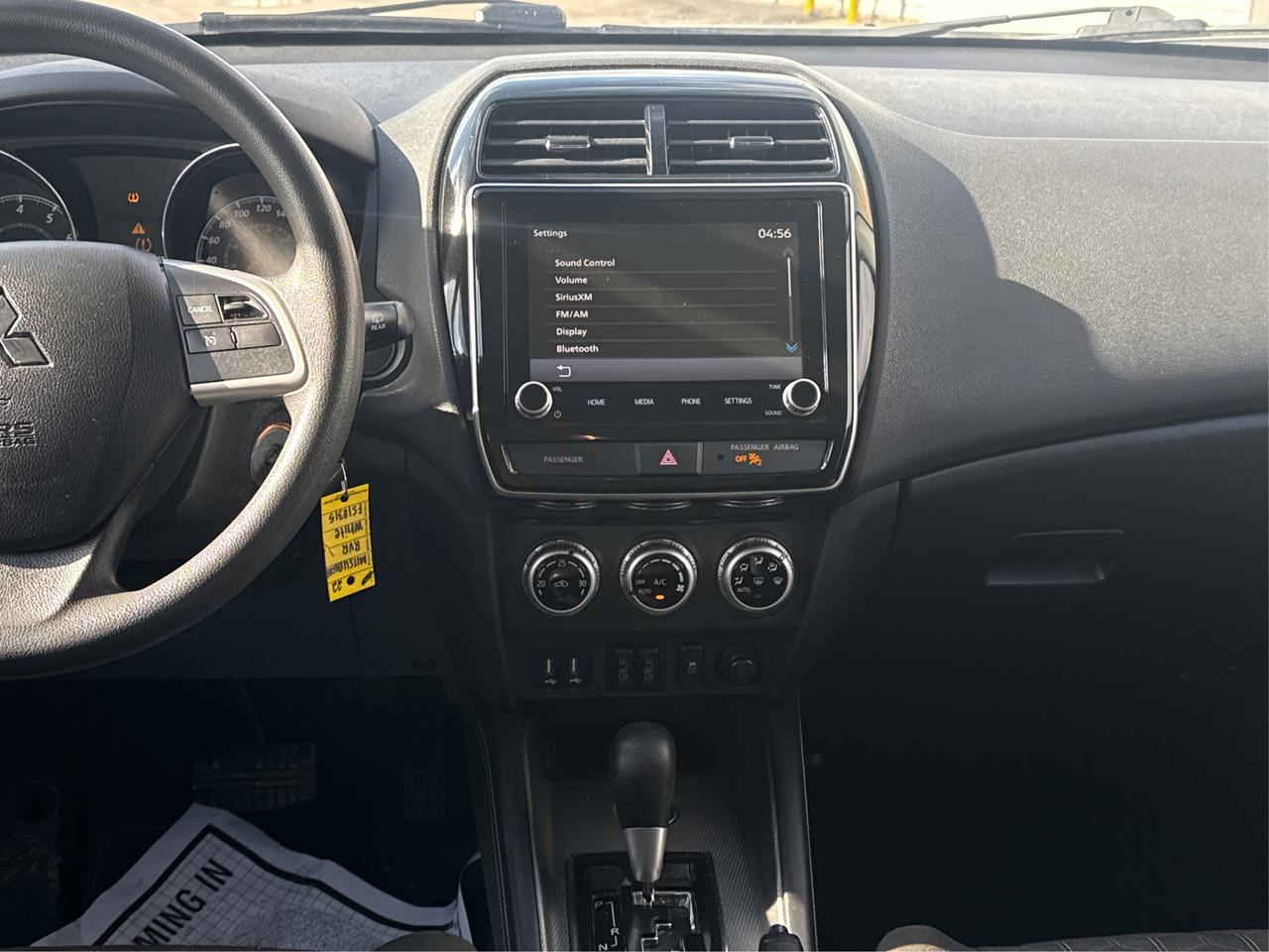 2022 Mitsubishi RVR AWD HEATED SEATS MUST SEE WE FINANCE ALL CREDIT Photo