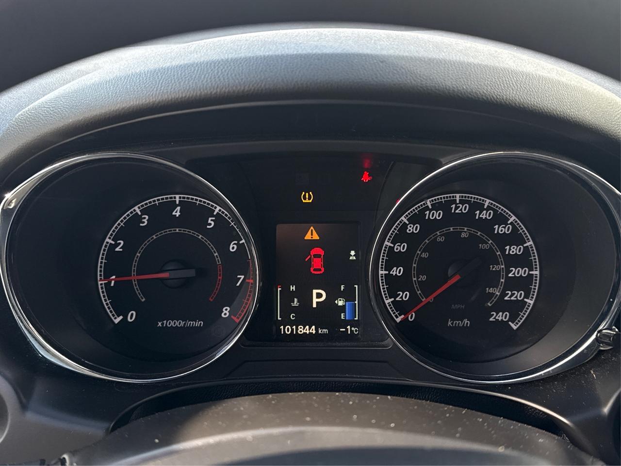 2022 Mitsubishi RVR AWD HEATED SEATS MUST SEE WE FINANCE ALL CREDIT Photo