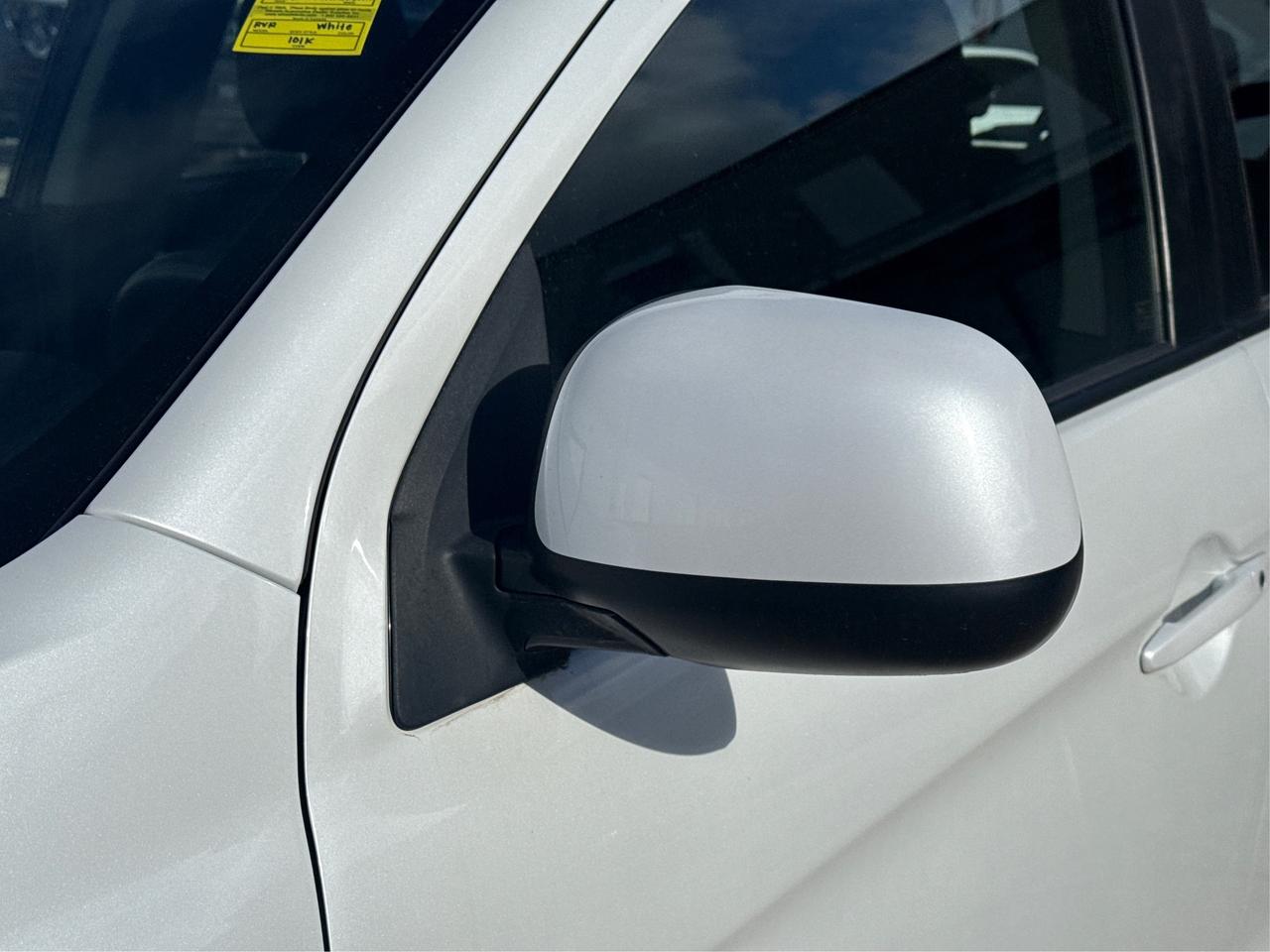 2022 Mitsubishi RVR AWD HEATED SEATS MUST SEE WE FINANCE ALL CREDIT Photo