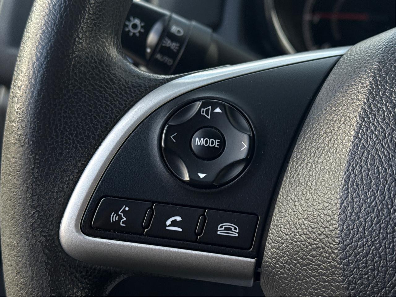 2022 Mitsubishi RVR AWD HEATED SEATS MUST SEE WE FINANCE ALL CREDIT Photo