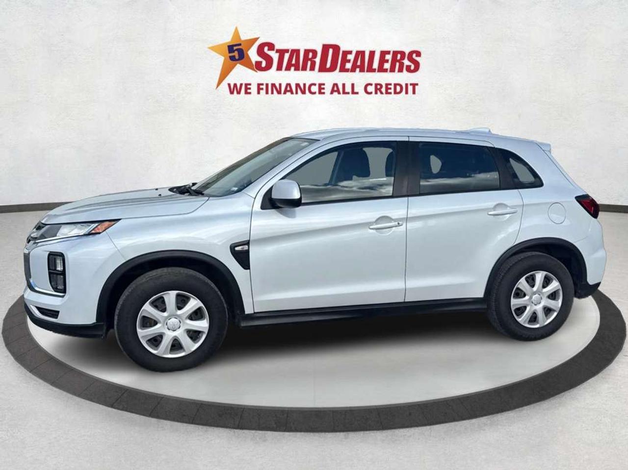2022 Mitsubishi RVR AWD HEATED SEATS MUST SEE WE FINANCE ALL CREDIT Photo