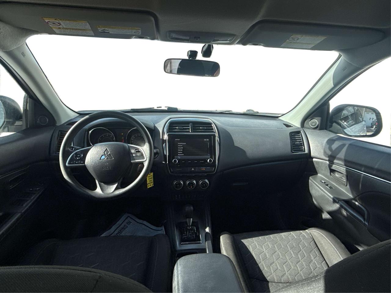 2022 Mitsubishi RVR AWD HEATED SEATS MUST SEE WE FINANCE ALL CREDIT Photo