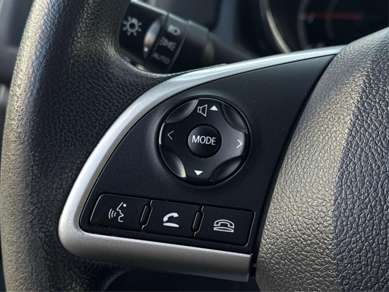 2022 Mitsubishi RVR AWD HEATED SEATS MUST SEE WE FINANCE ALL CREDIT Photo