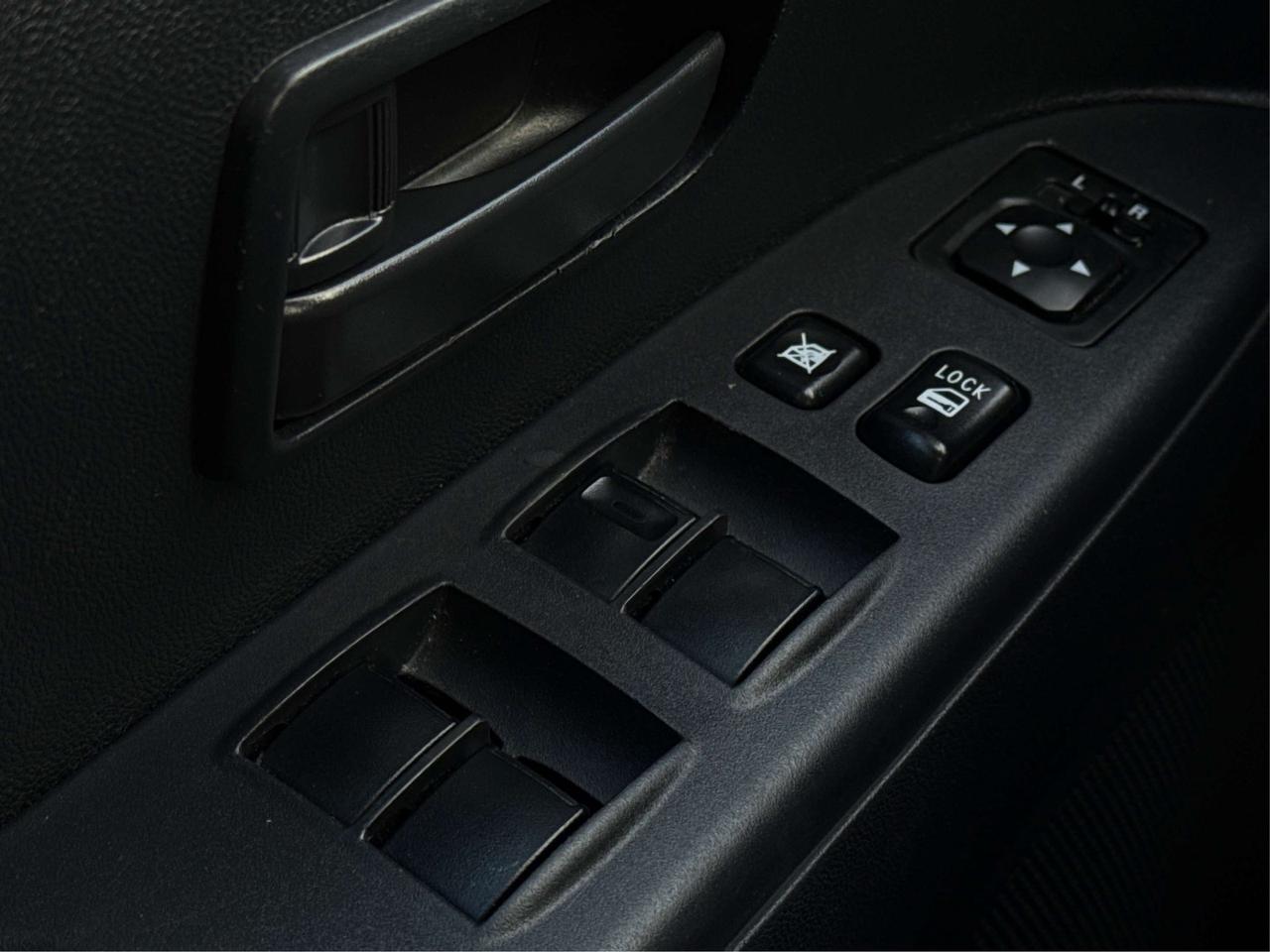 2022 Mitsubishi RVR AWD HEATED SEATS MUST SEE WE FINANCE ALL CREDIT Photo