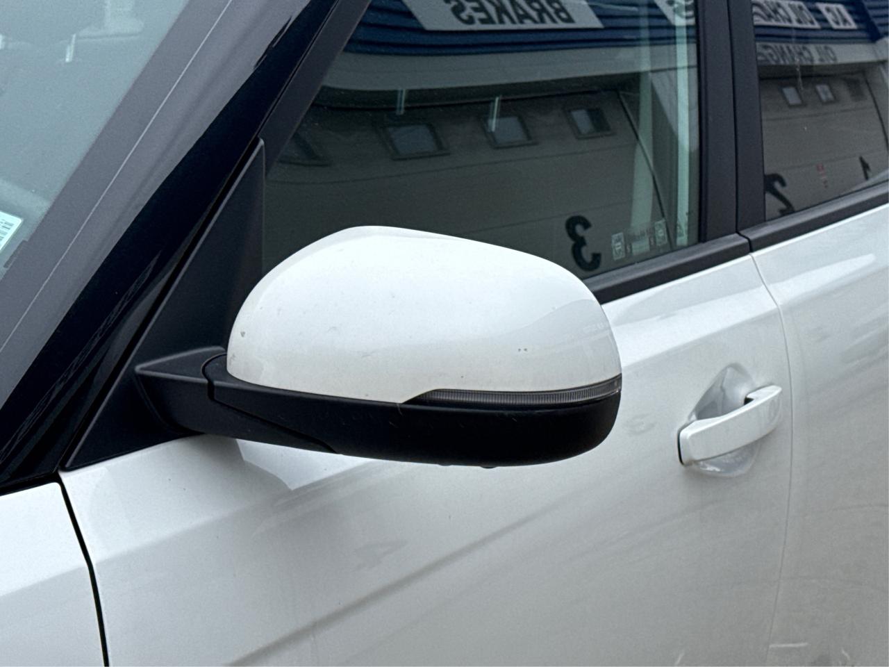 2023 Kia Soul EX IVT HEATED SEATS LOW KM! WE FINANCE ALL CREDIT Photo