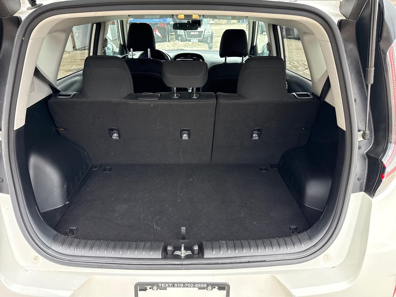 2023 Kia Soul EX IVT HEATED SEATS LOW KM! WE FINANCE ALL CREDIT Photo