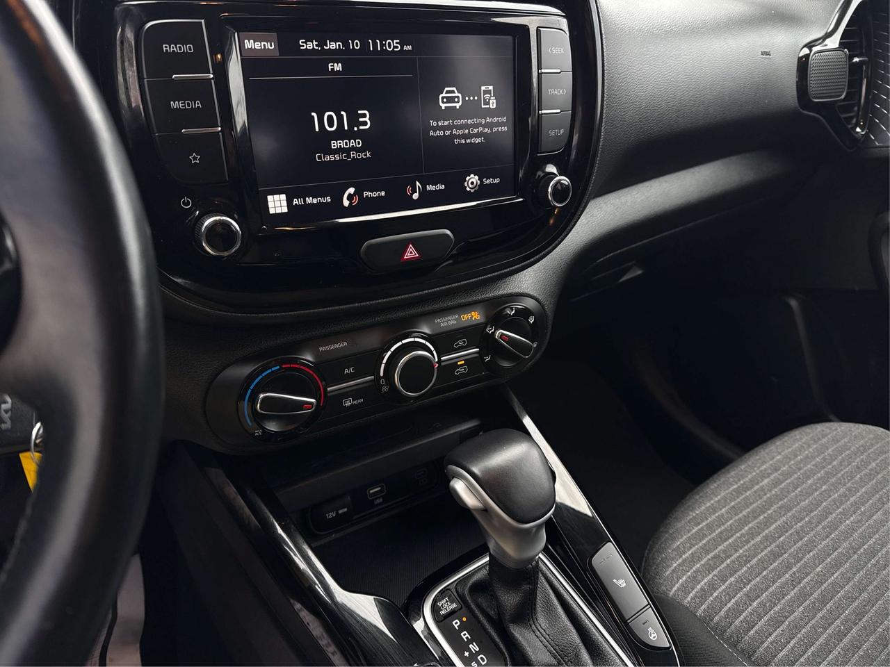 2023 Kia Soul EX IVT HEATED SEATS LOW KM! WE FINANCE ALL CREDIT Photo