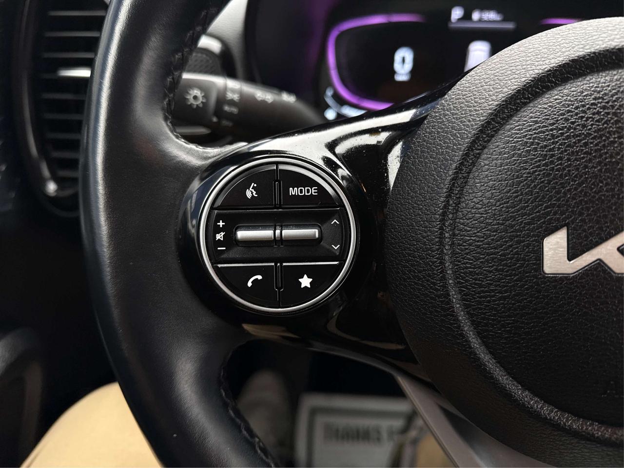 2023 Kia Soul EX IVT HEATED SEATS LOW KM! WE FINANCE ALL CREDIT Photo