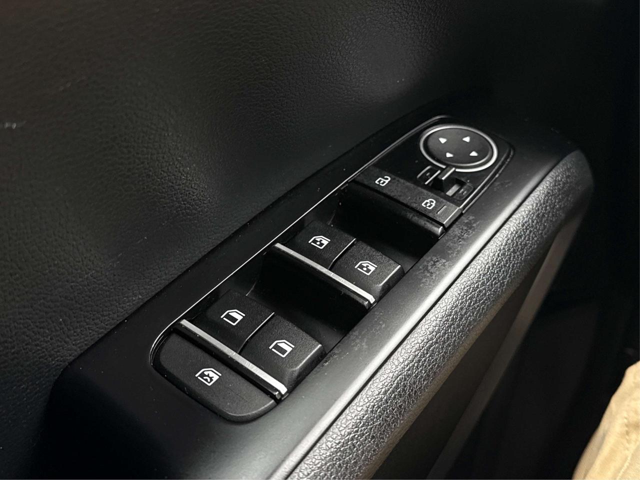 2023 Kia Soul EX IVT HEATED SEATS LOW KM! WE FINANCE ALL CREDIT Photo