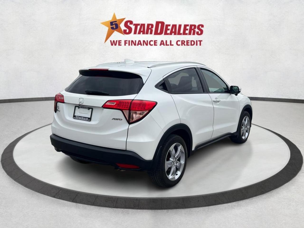 2016 Honda HR-V 4WD 4dr CVT EX-L w-Navi ROOF LEATHER WE FINANCE Photo