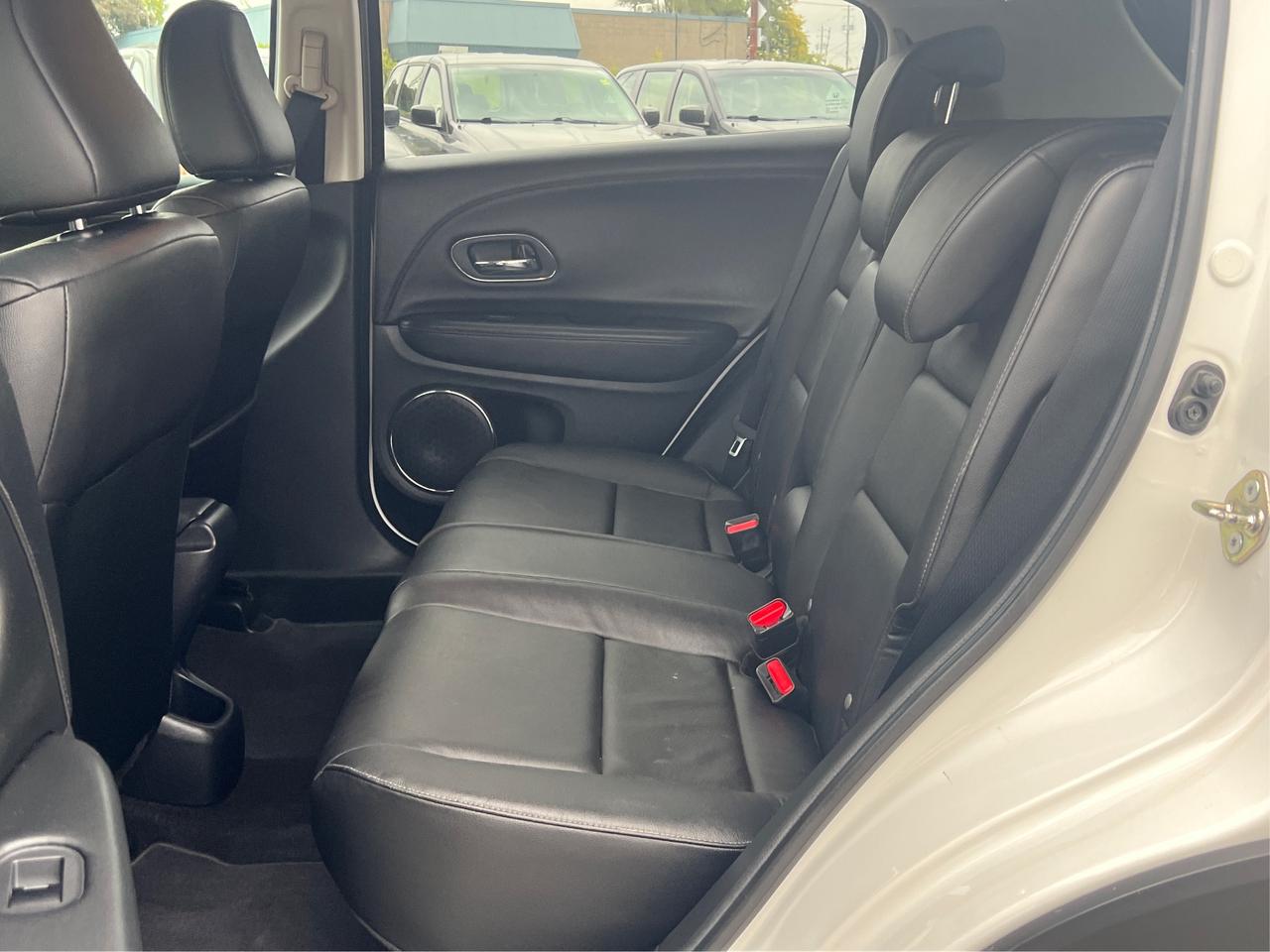 2016 Honda HR-V 4WD 4dr CVT EX-L w-Navi ROOF LEATHER WE FINANCE Photo