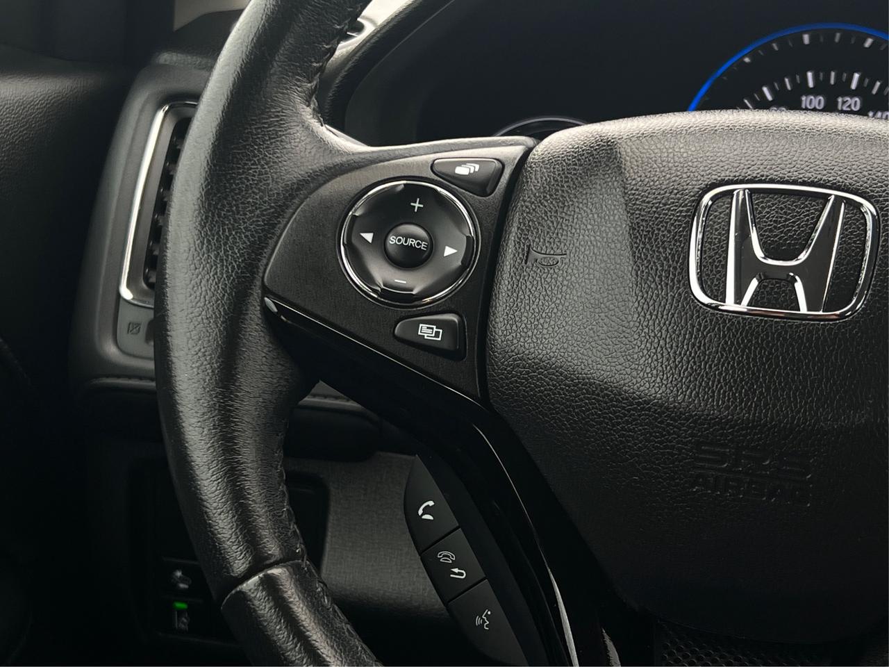 2016 Honda HR-V 4WD 4dr CVT EX-L w-Navi ROOF LEATHER WE FINANCE Photo