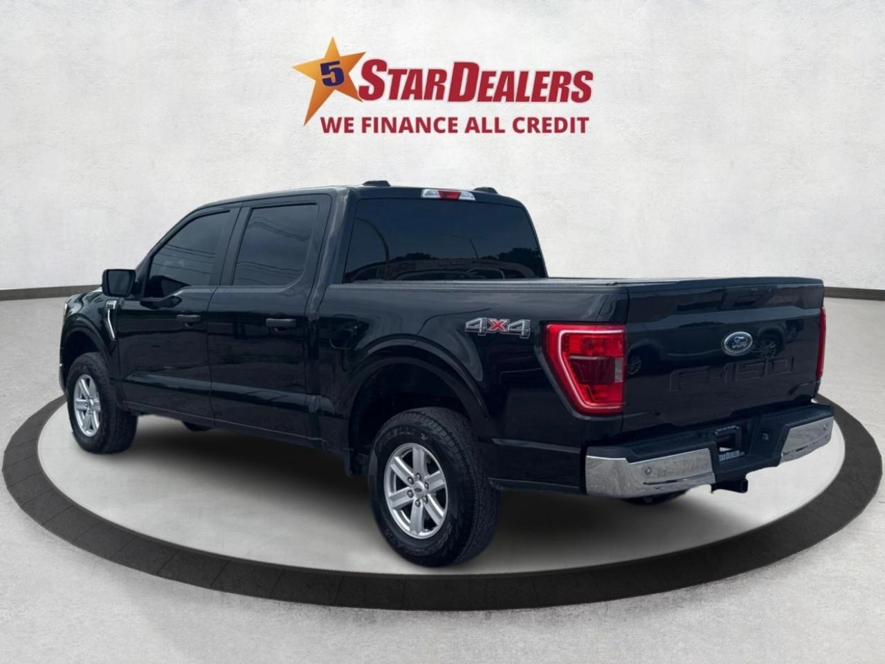 2021 Ford F-150 XL MINT! MUST SEE! WE FINANCE ALL CREDIT! Photo4