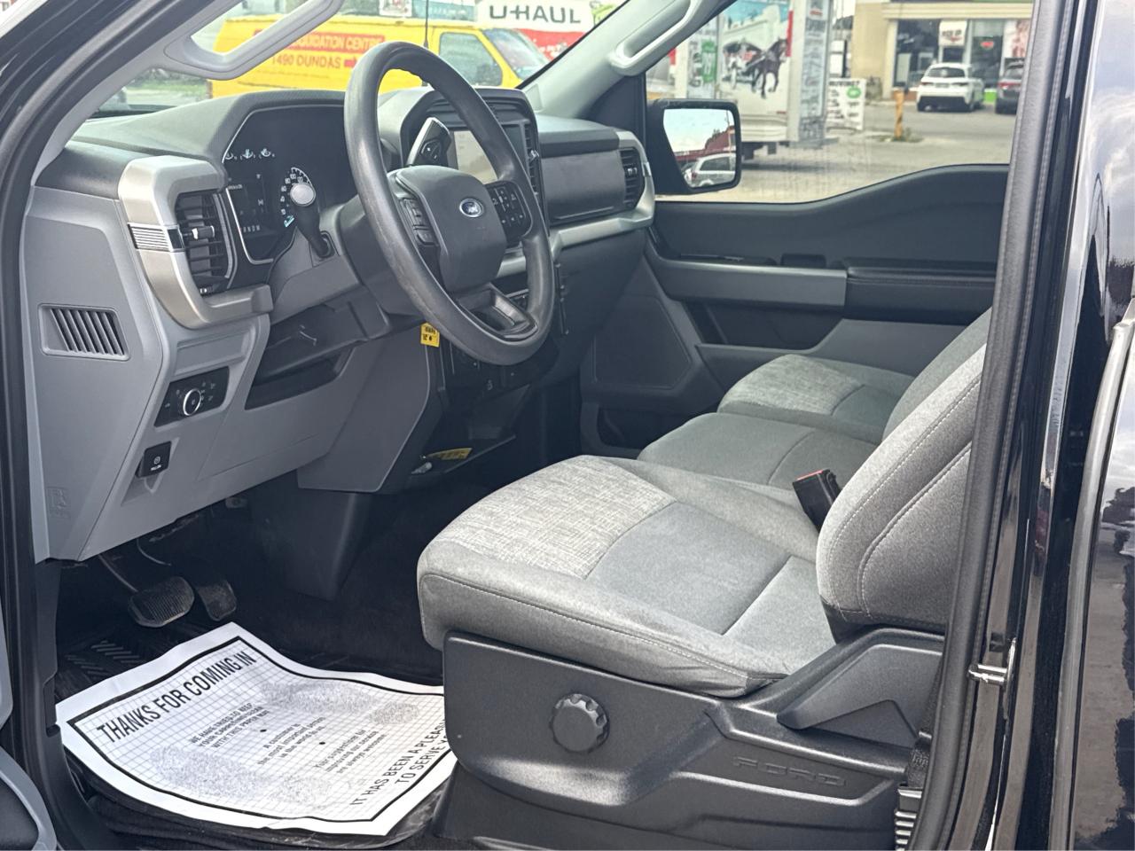 2021 Ford F-150 XL MINT! MUST SEE! WE FINANCE ALL CREDIT! Photo