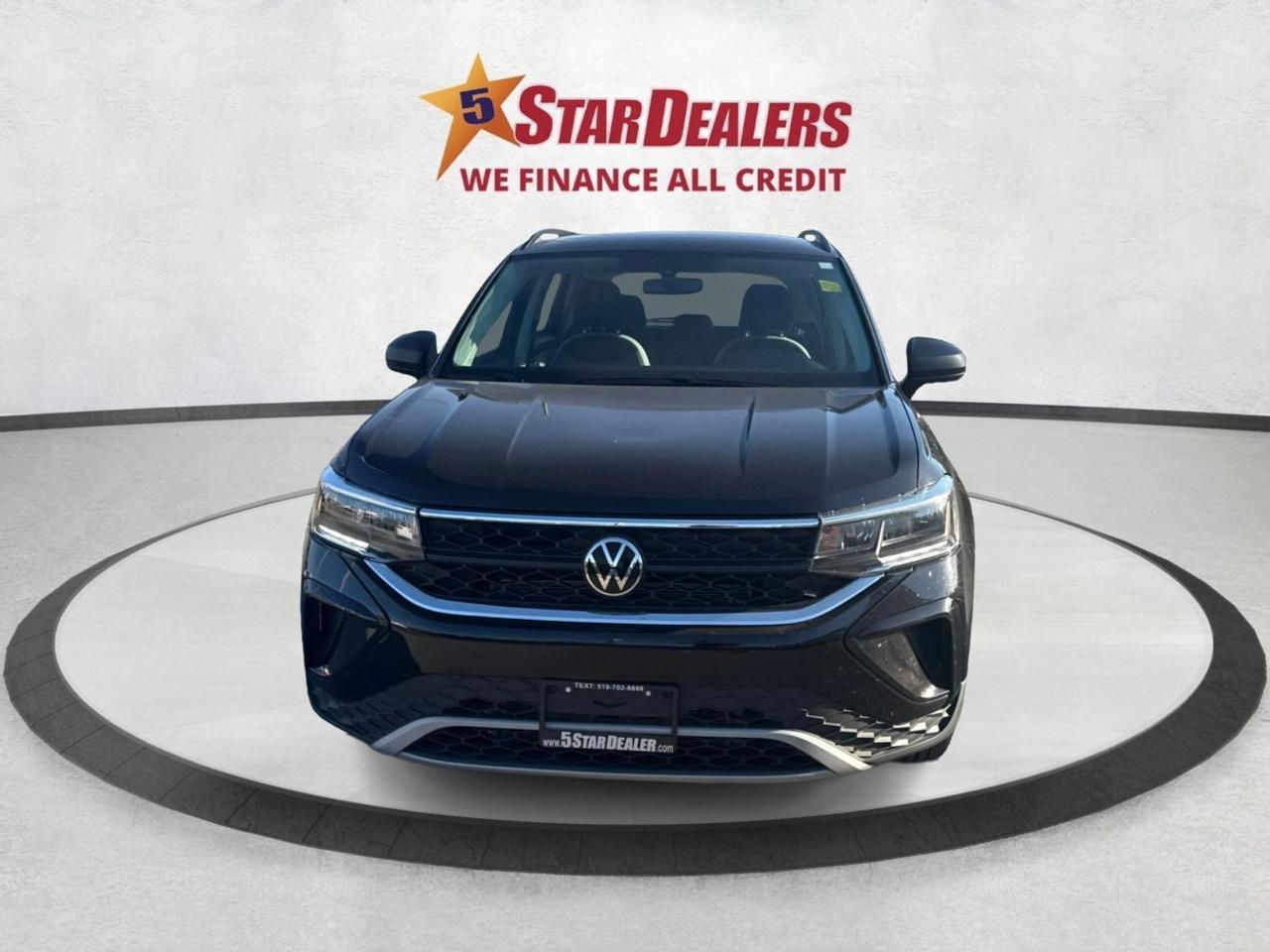 2024 Volkswagen Taos Trendline HEATED SEATS LOW KM WE FINANCE ALL CREDT Photo