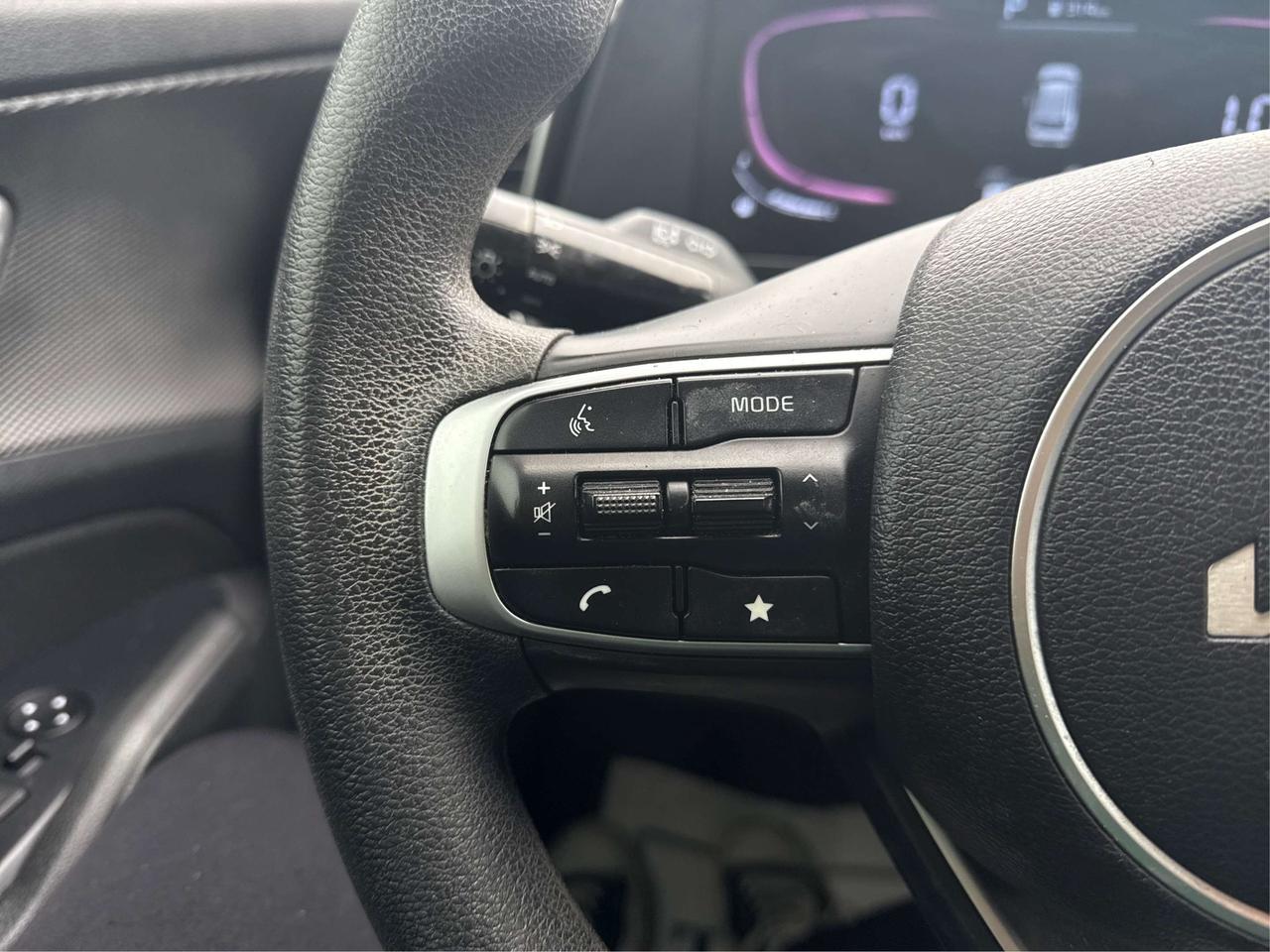 2023 Kia Sportage FWD HEATED SEATS REAR CAM WE FINANCE ALL CREDIT! Photo