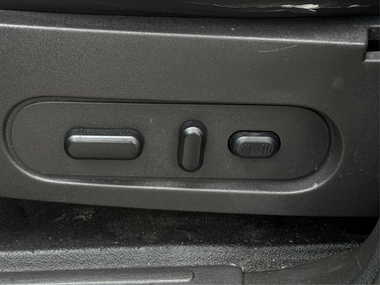 2009 Ford Explorer Sport Trac AWD 4dr V8 Adrenalin RARE LEATHER NAVIGATION ROOF Photo