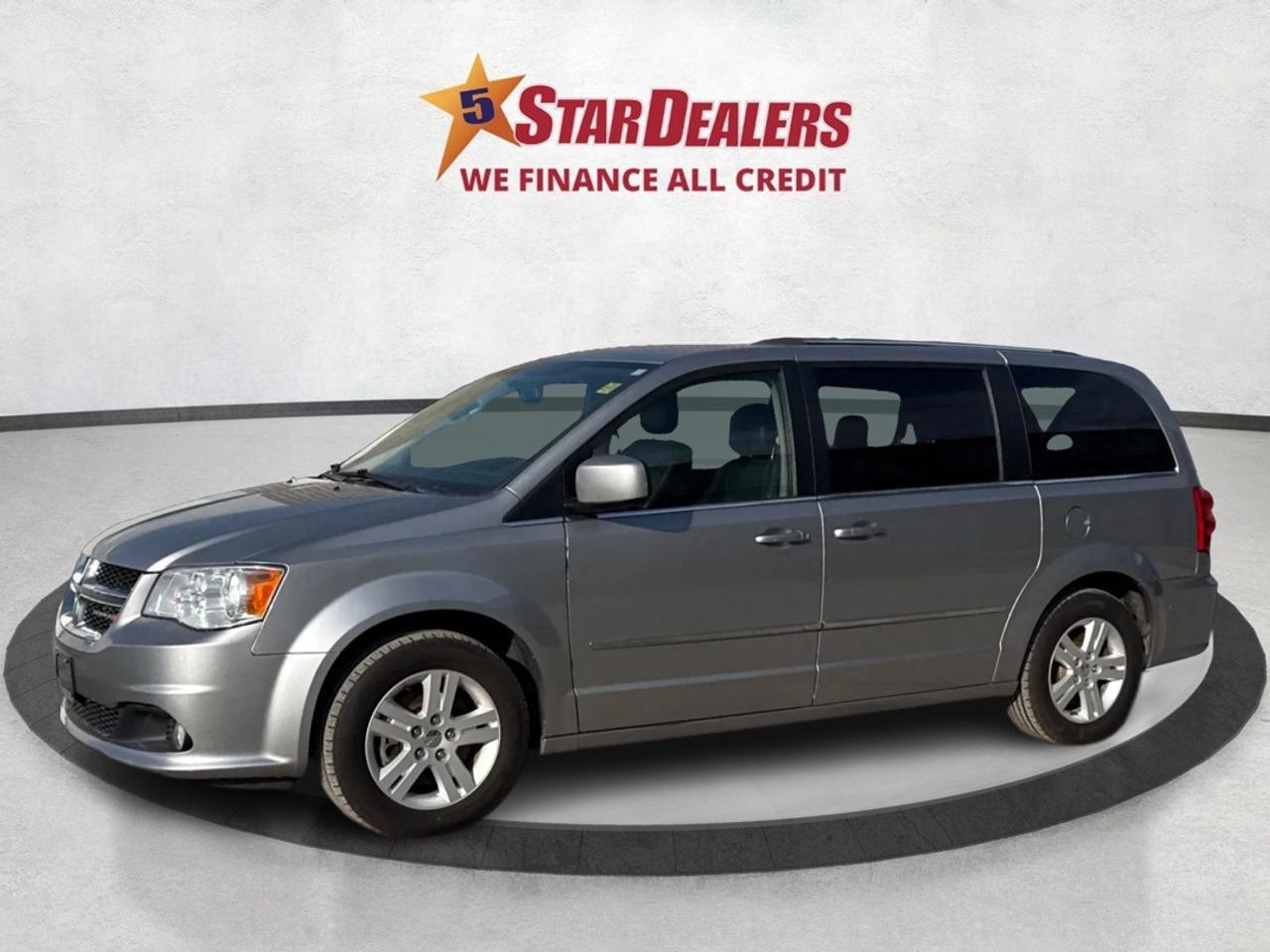 2017 Dodge Grand Caravan NAV LEATHER SUNROOF LOADED! WE FINANCE ALL CREDIT Photo