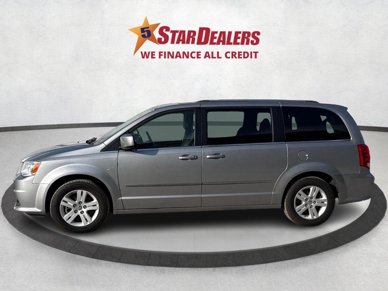 2017 Dodge Grand Caravan NAV LEATHER SUNROOF LOADED! WE FINANCE ALL CREDIT Photo