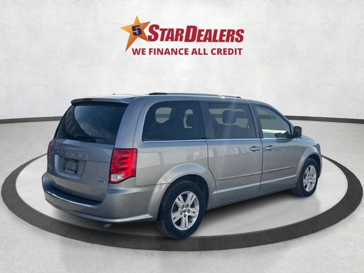 2017 Dodge Grand Caravan NAV LEATHER SUNROOF LOADED! WE FINANCE ALL CREDIT Photo