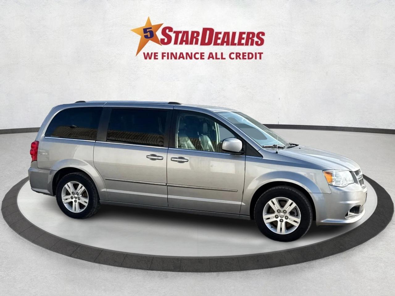 2017 Dodge Grand Caravan NAV LEATHER SUNROOF LOADED! WE FINANCE ALL CREDIT Photo