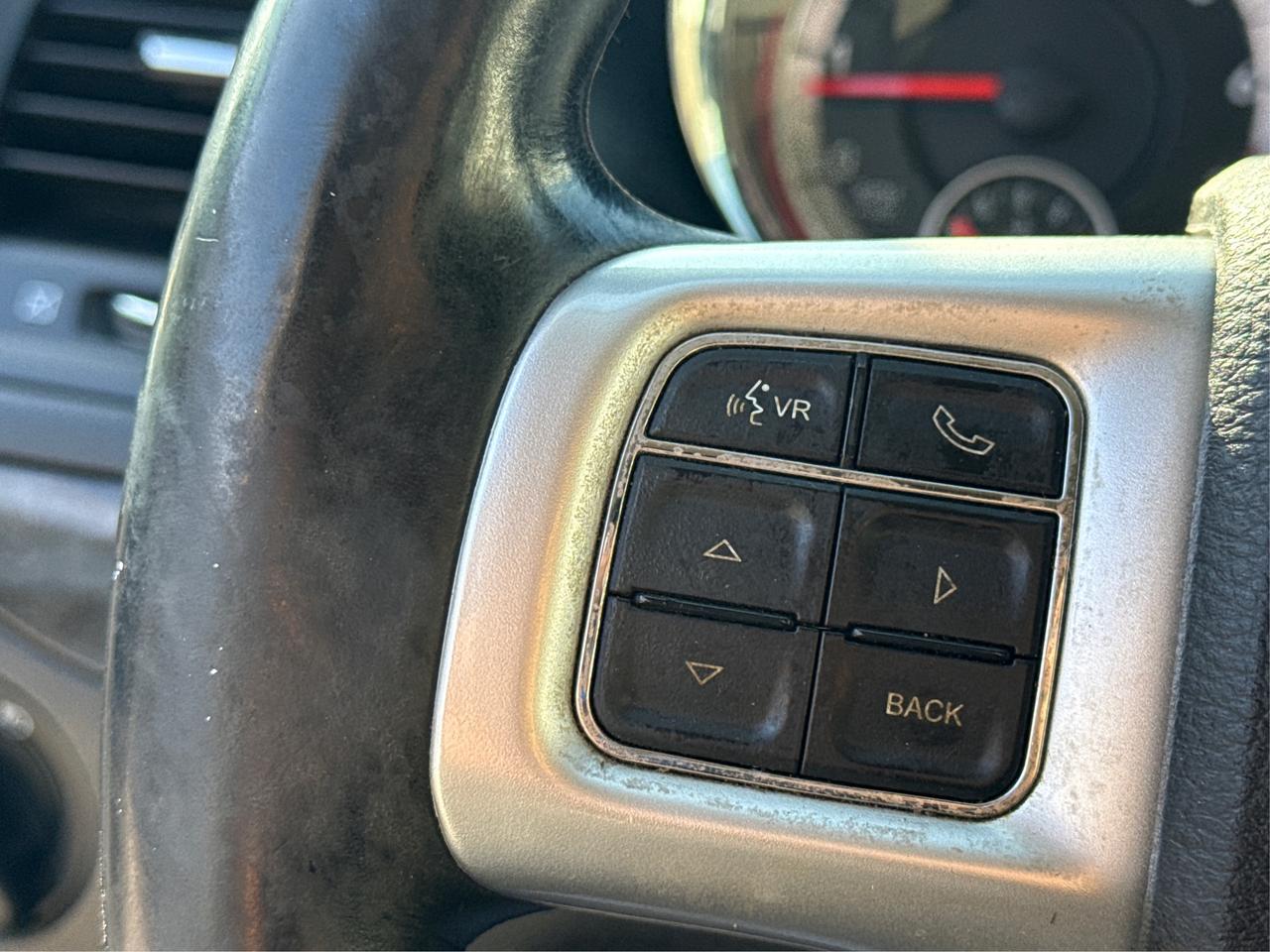 2017 Dodge Grand Caravan NAV LEATHER SUNROOF LOADED! WE FINANCE ALL CREDIT Photo