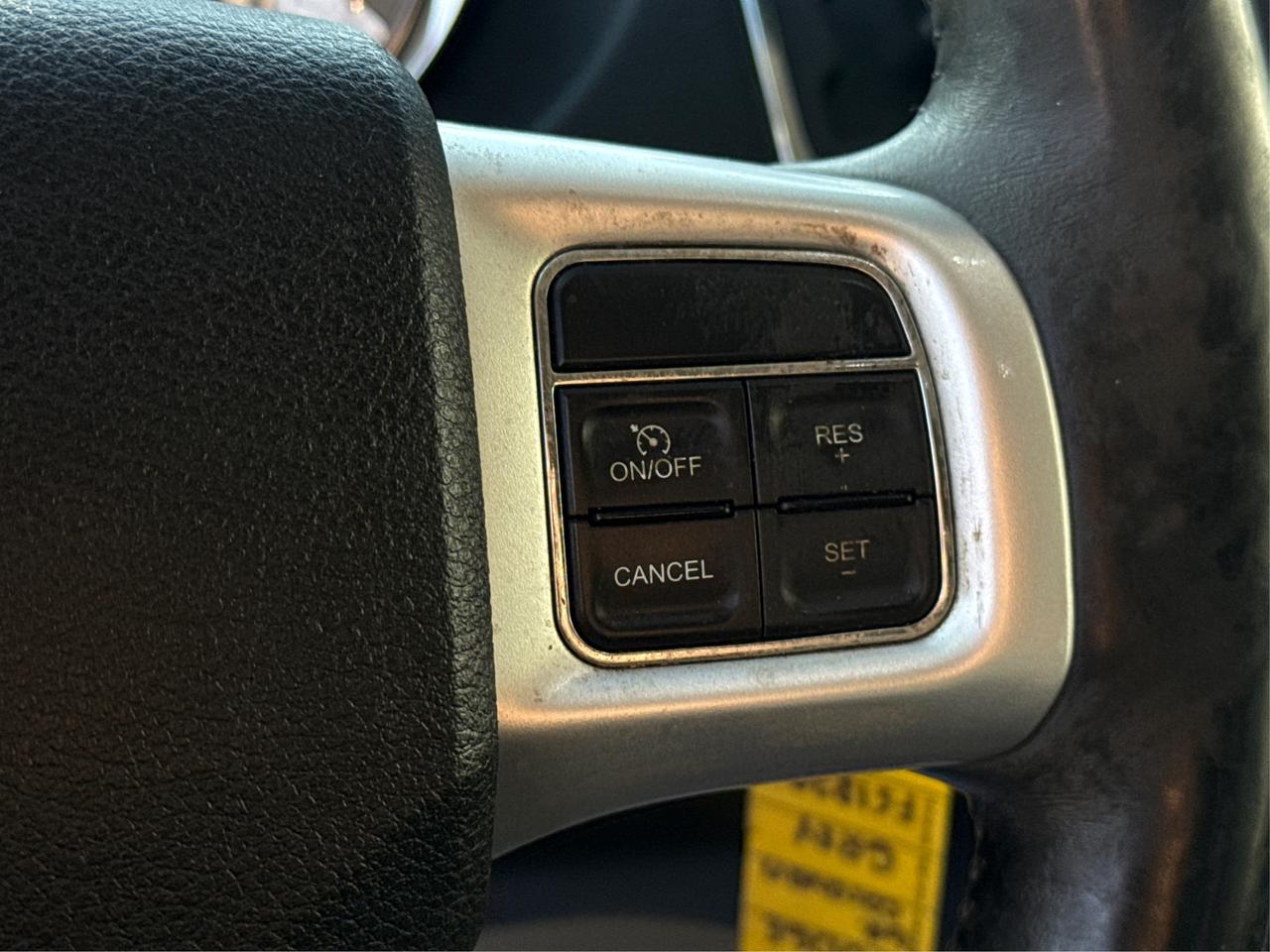 2017 Dodge Grand Caravan NAV LEATHER SUNROOF LOADED! WE FINANCE ALL CREDIT Photo