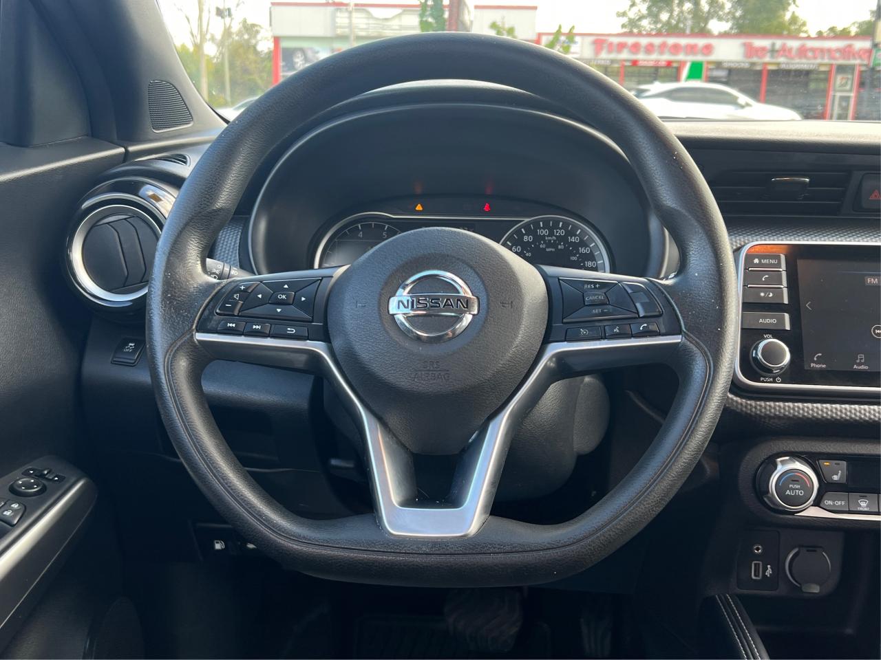 2019 Nissan Kicks SV 1 OWNER HEATD SEATS WE FINANCE ALL CREDIT Photo