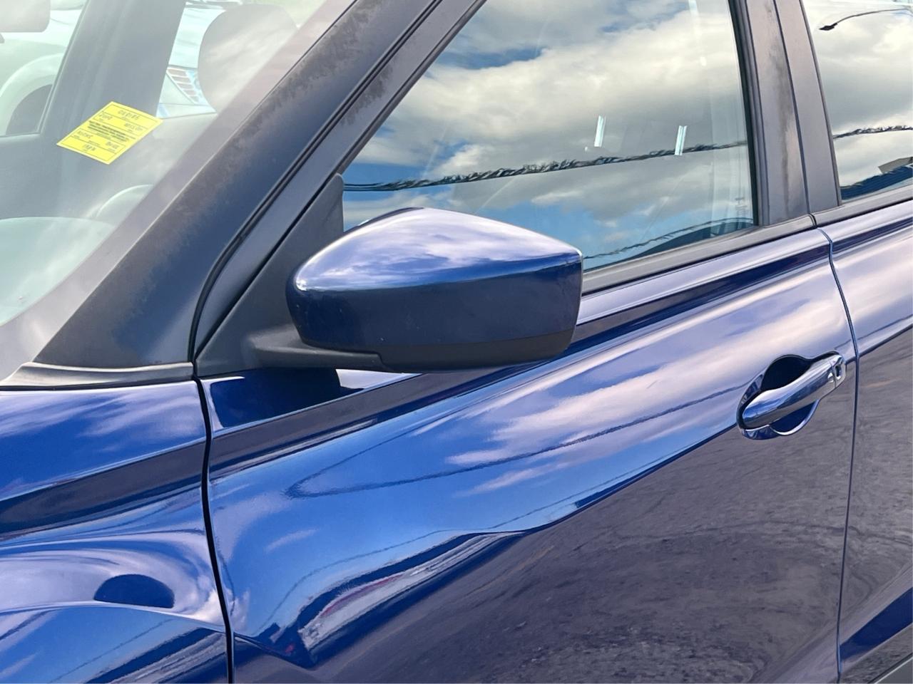 2019 Nissan Kicks SV 1 OWNER HEATD SEATS WE FINANCE ALL CREDIT Photo