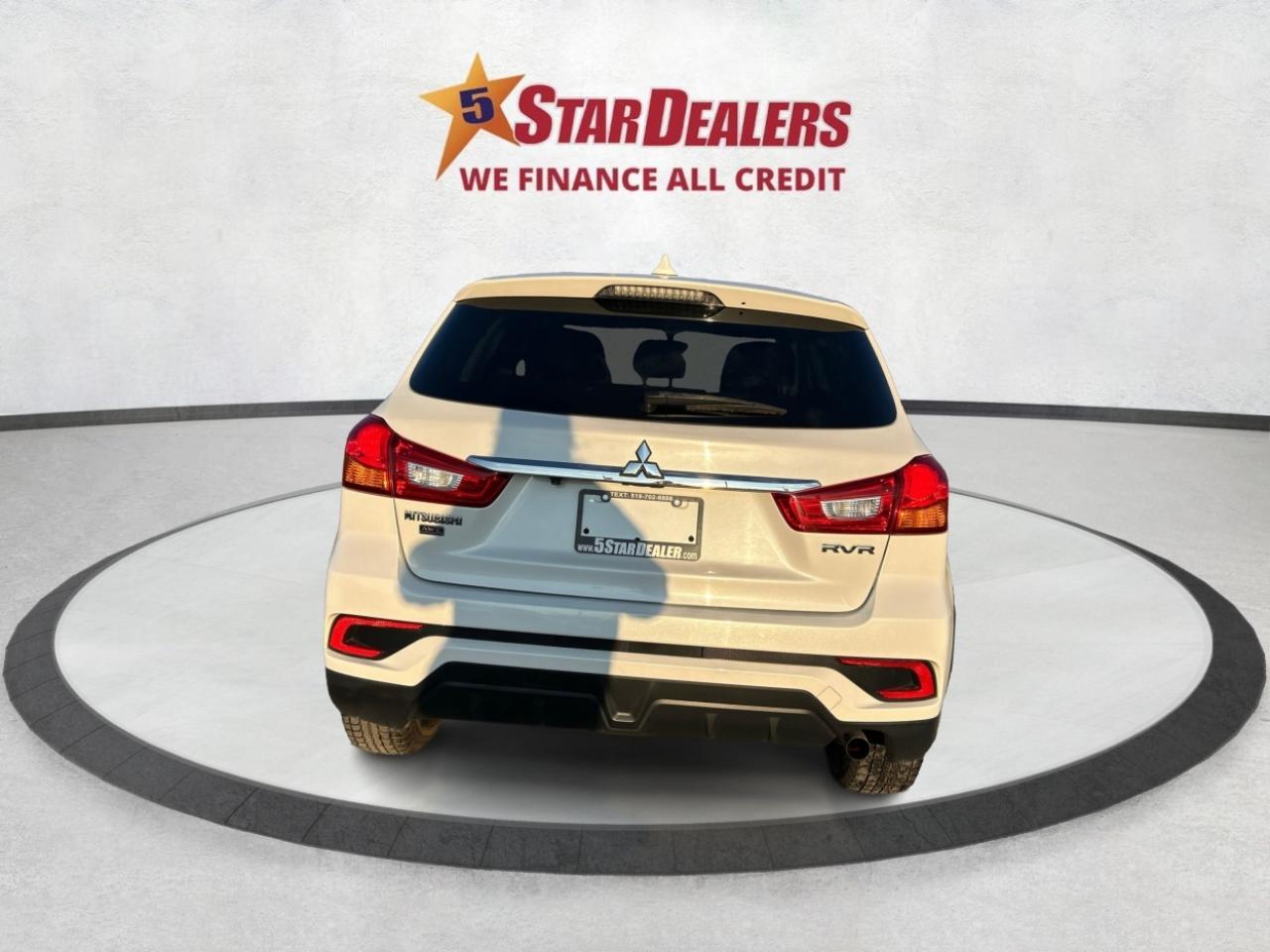 2018 Mitsubishi RVR AWD R-CAM LOADED CLEAN! WE FINANCE ALL CREDIT! Photo