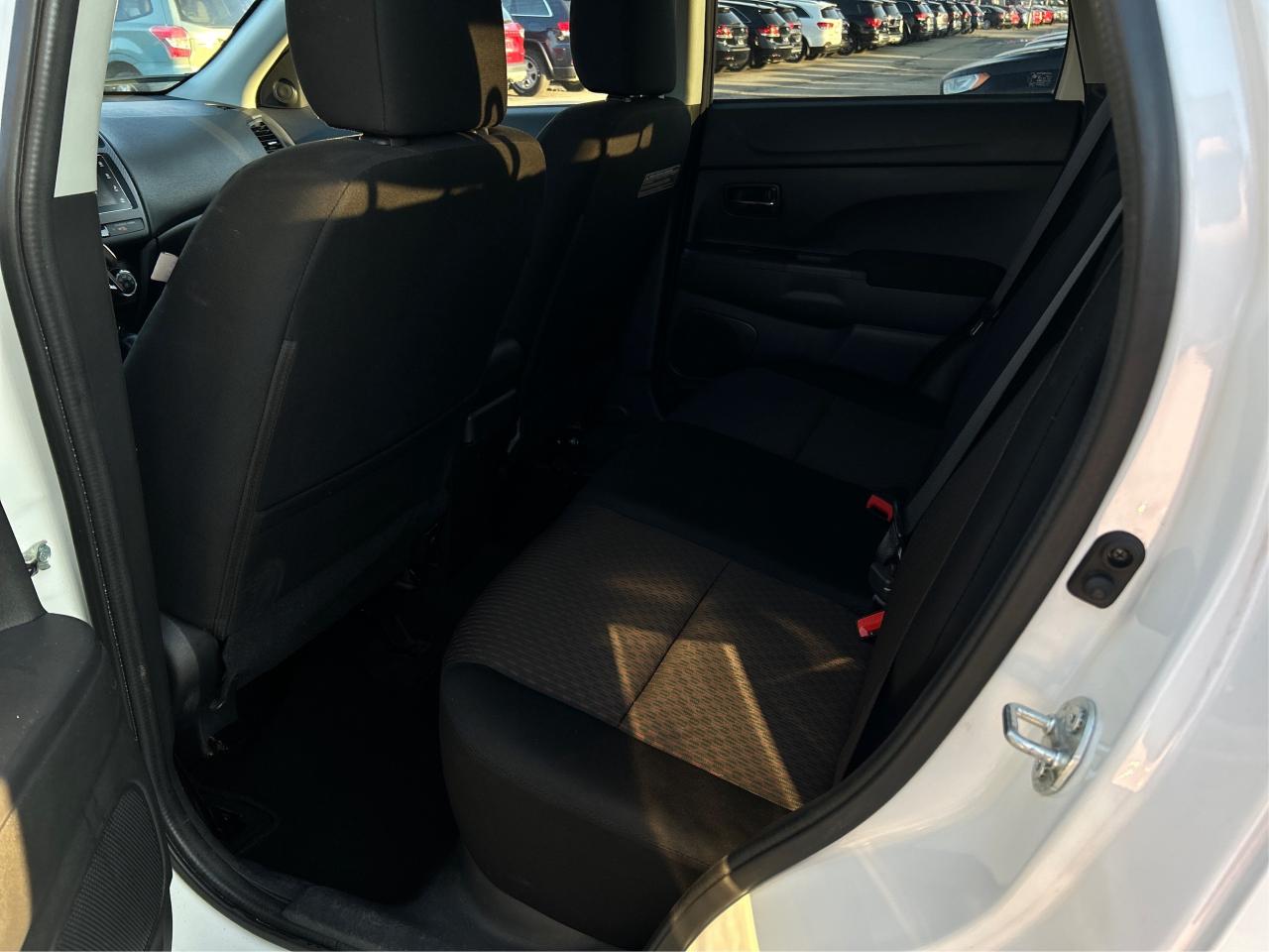 2018 Mitsubishi RVR AWD R-CAM LOADED CLEAN! WE FINANCE ALL CREDIT! Photo