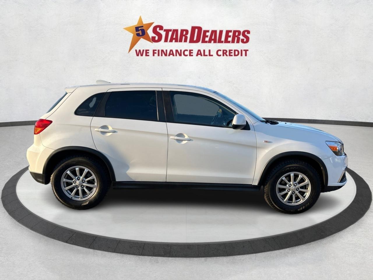 2018 Mitsubishi RVR AWD R-CAM LOADED CLEAN! WE FINANCE ALL CREDIT! Photo