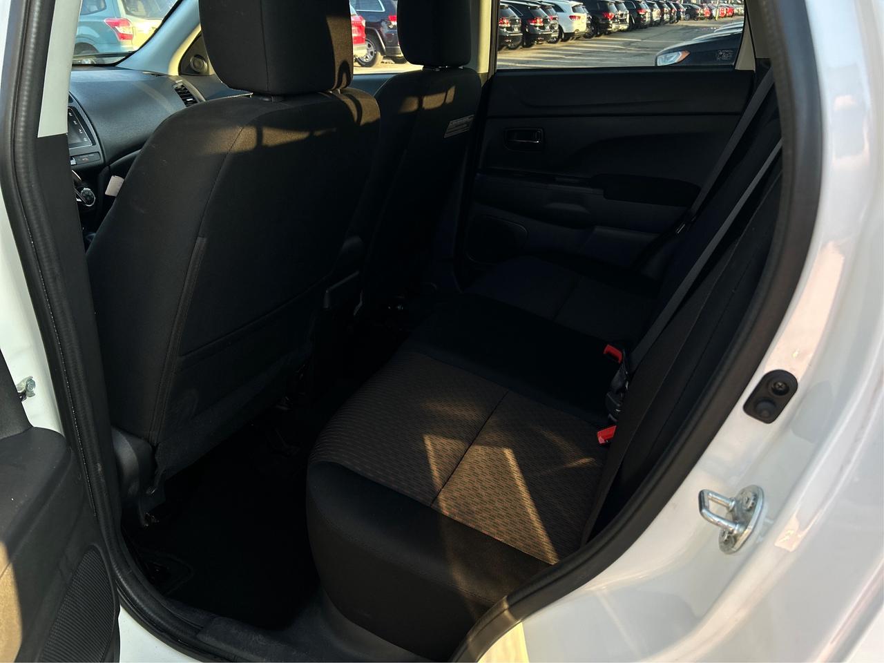 2018 Mitsubishi RVR AWD R-CAM LOADED CLEAN! WE FINANCE ALL CREDIT! Photo