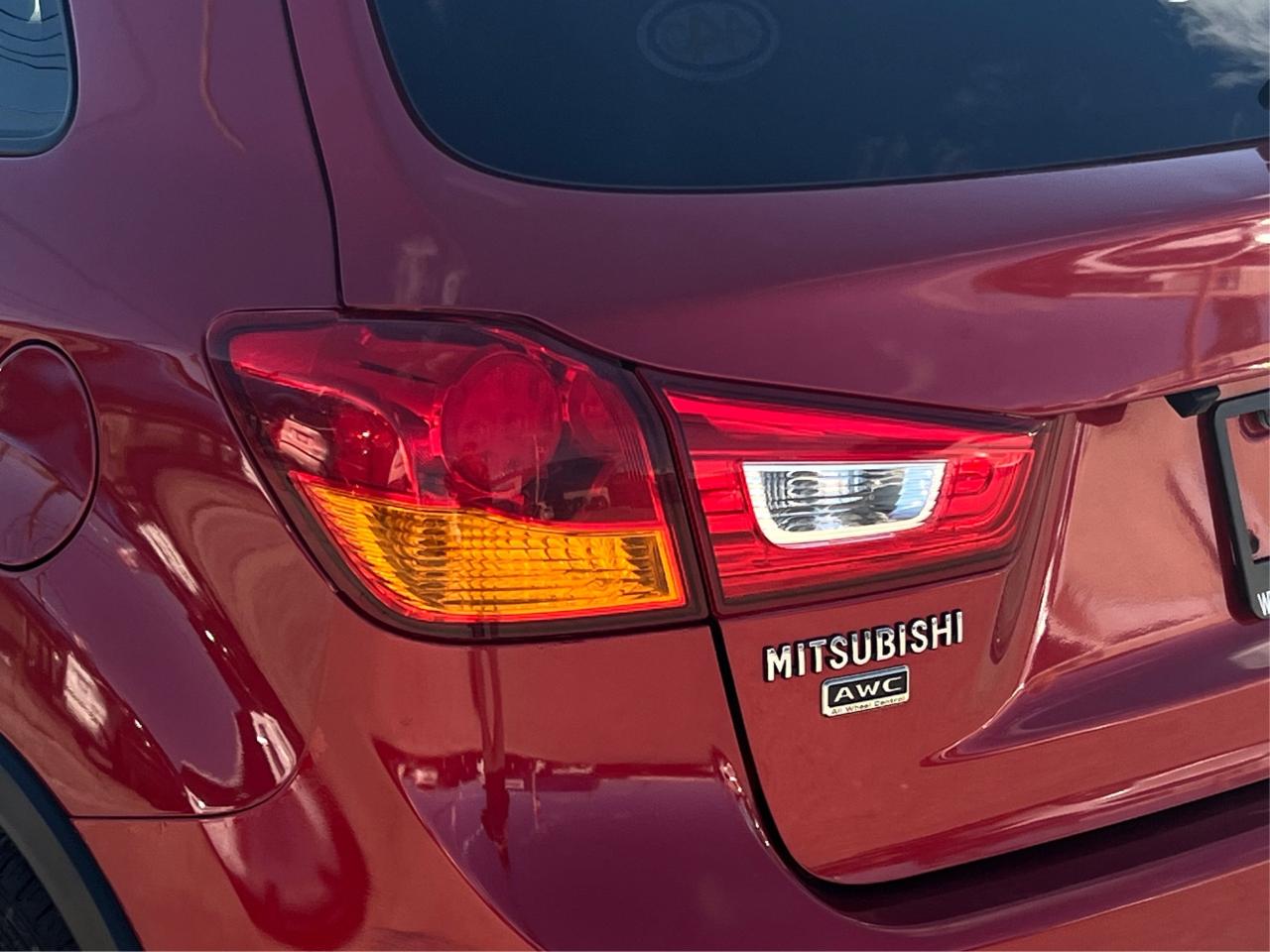 2017 Mitsubishi RVR RVR R-CAM H-SEATS LOADED! WE FINANCE ALL CREDIT! Photo