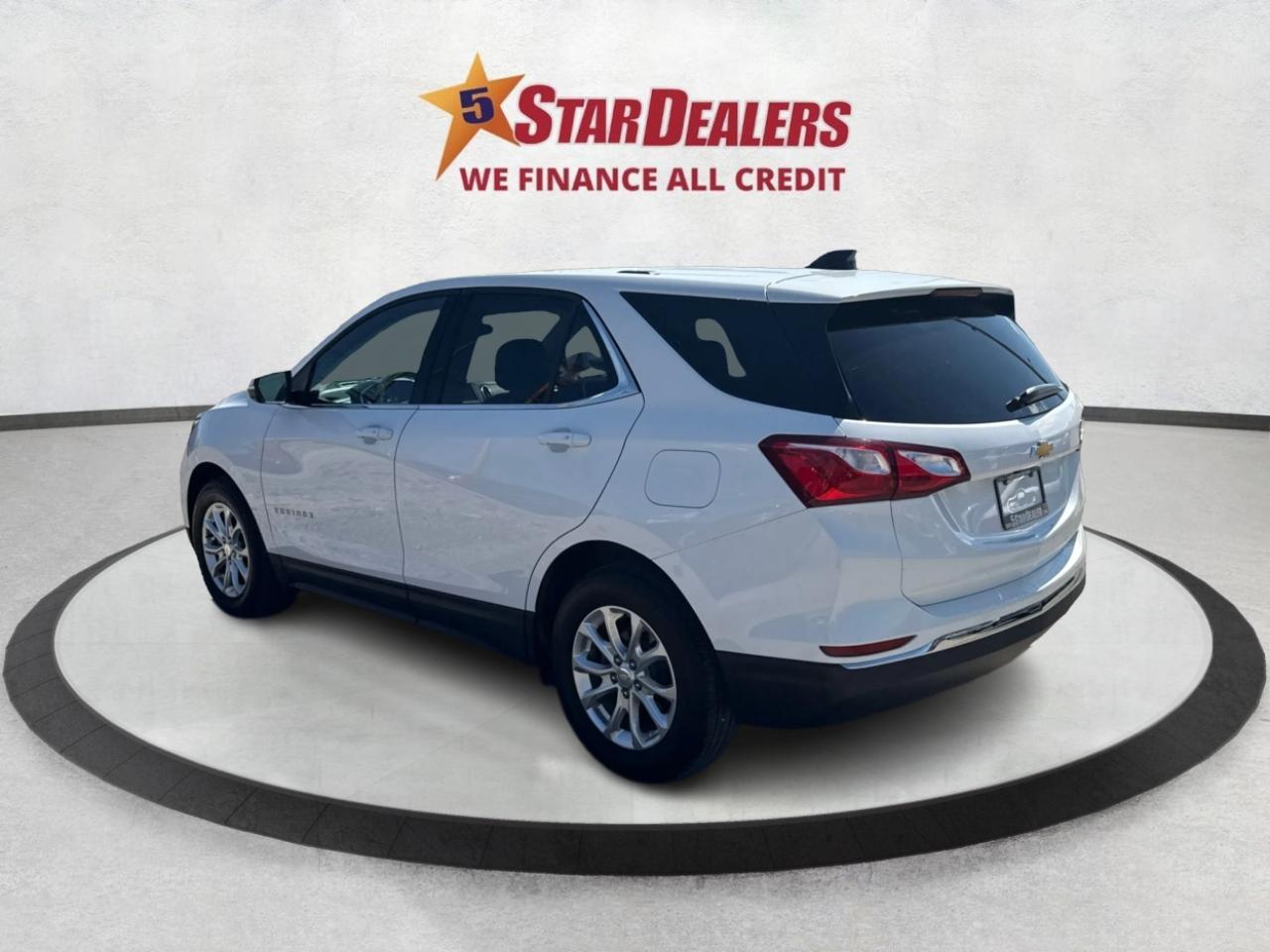 2019 Chevrolet Equinox LT HEATED SEATS LOADED WE FINANCE ALL CREDIT! Photo