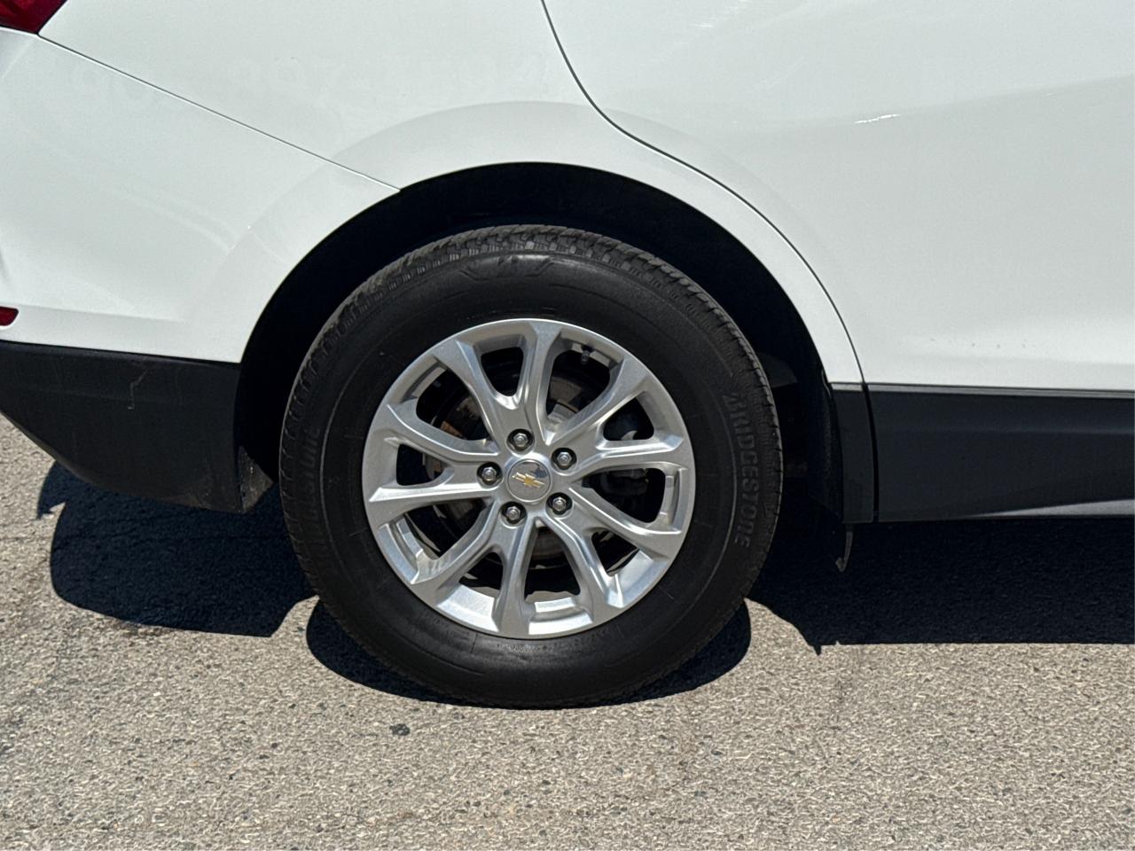 2019 Chevrolet Equinox LT HEATED SEATS LOADED WE FINANCE ALL CREDIT! Photo