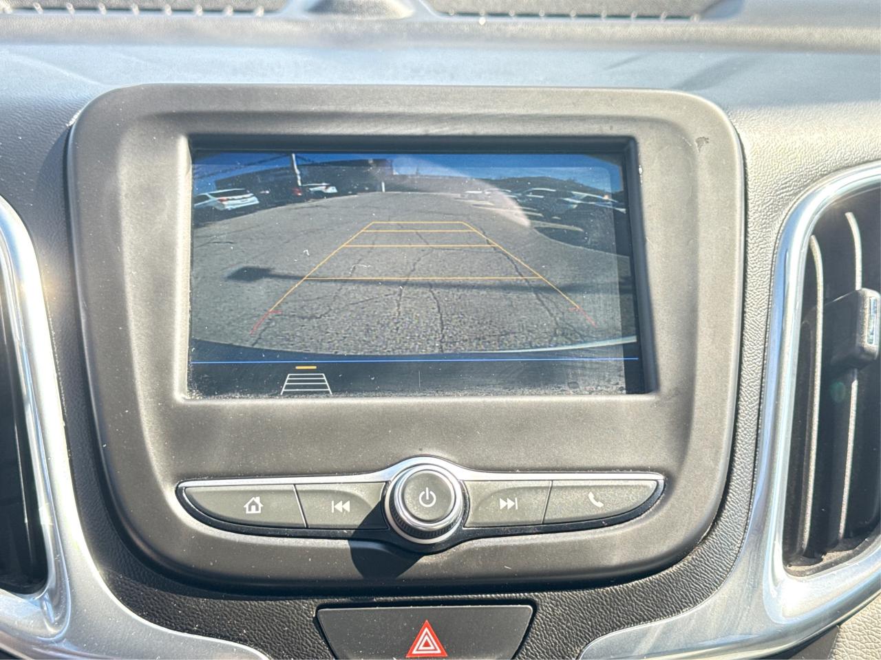 2019 Chevrolet Equinox LT HEATED SEATS LOADED WE FINANCE ALL CREDIT! Photo