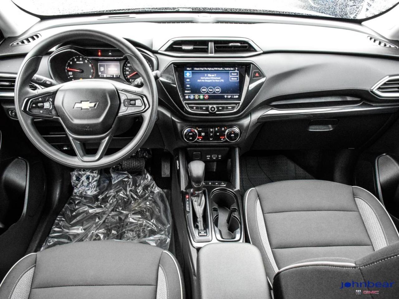 2023 Chevrolet TrailBlazer LT Photo