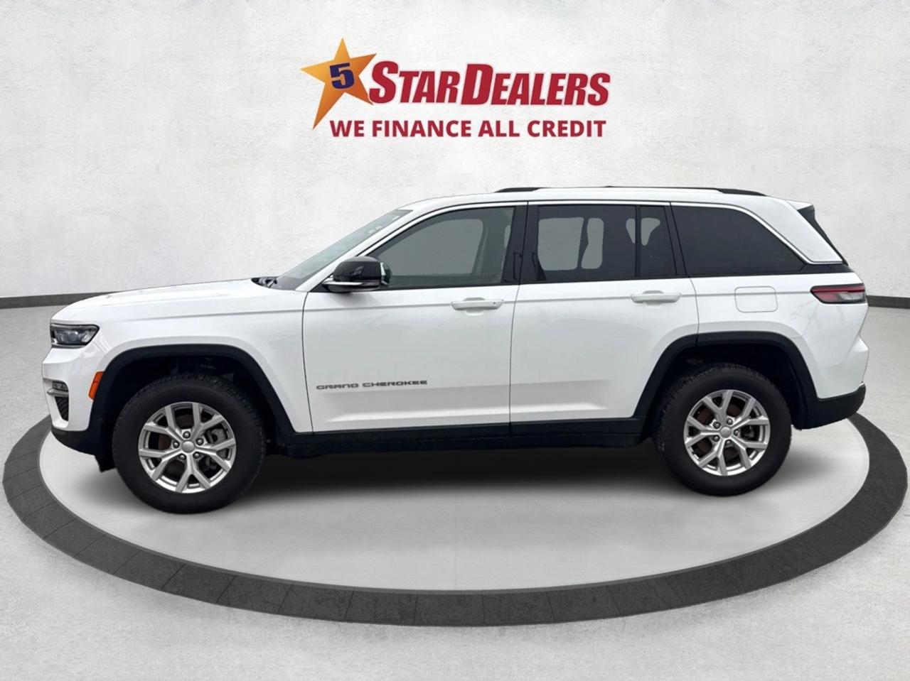 2023 Jeep Grand Cherokee NAV LEATHER HEATED SEATS! WE FINANCE ALL CREDIT! Photo