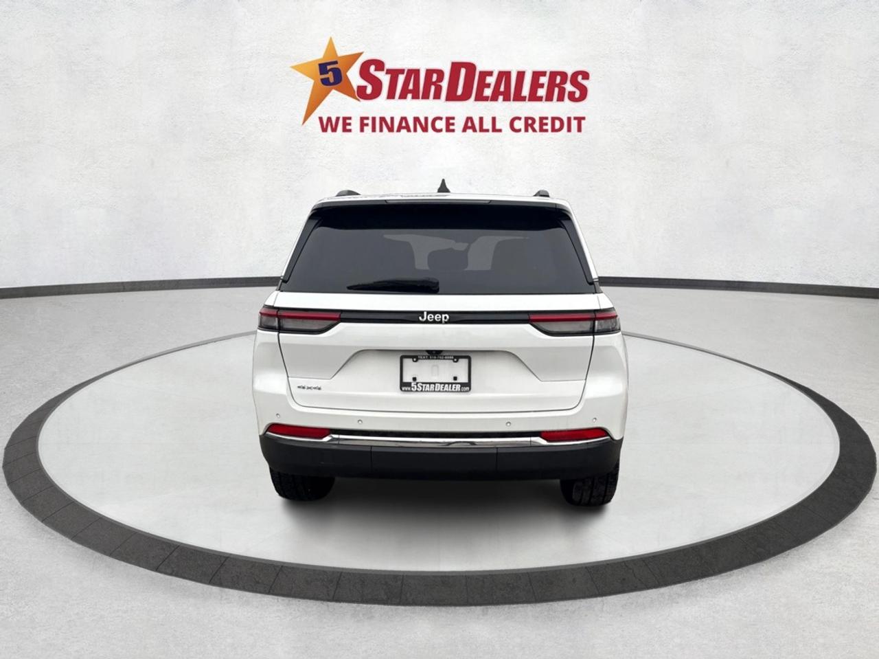 2023 Jeep Grand Cherokee NAV LEATHER HEATED SEATS! WE FINANCE ALL CREDIT! Photo