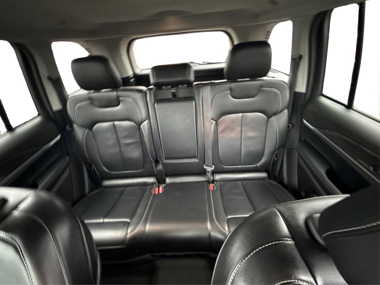 2023 Jeep Grand Cherokee NAV LEATHER HEATED SEATS! WE FINANCE ALL CREDIT! Photo