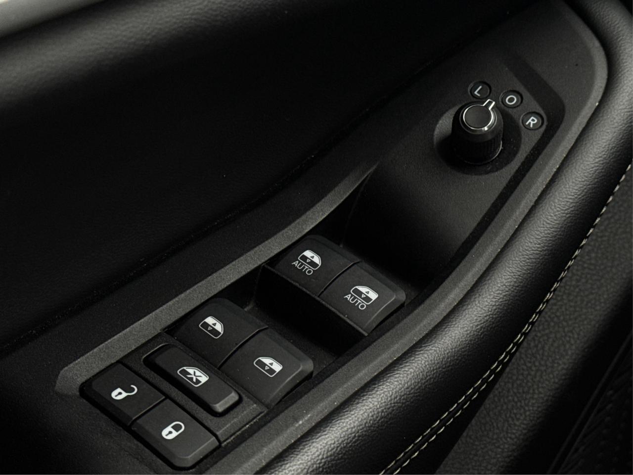 2023 Jeep Grand Cherokee NAV LEATHER HEATED SEATS! WE FINANCE ALL CREDIT! Photo