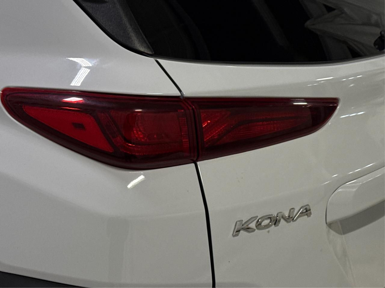 2020 Hyundai KONA Luxury LEATHER SUNROOF MINT WE FINANCE ALL CREDIT! Photo