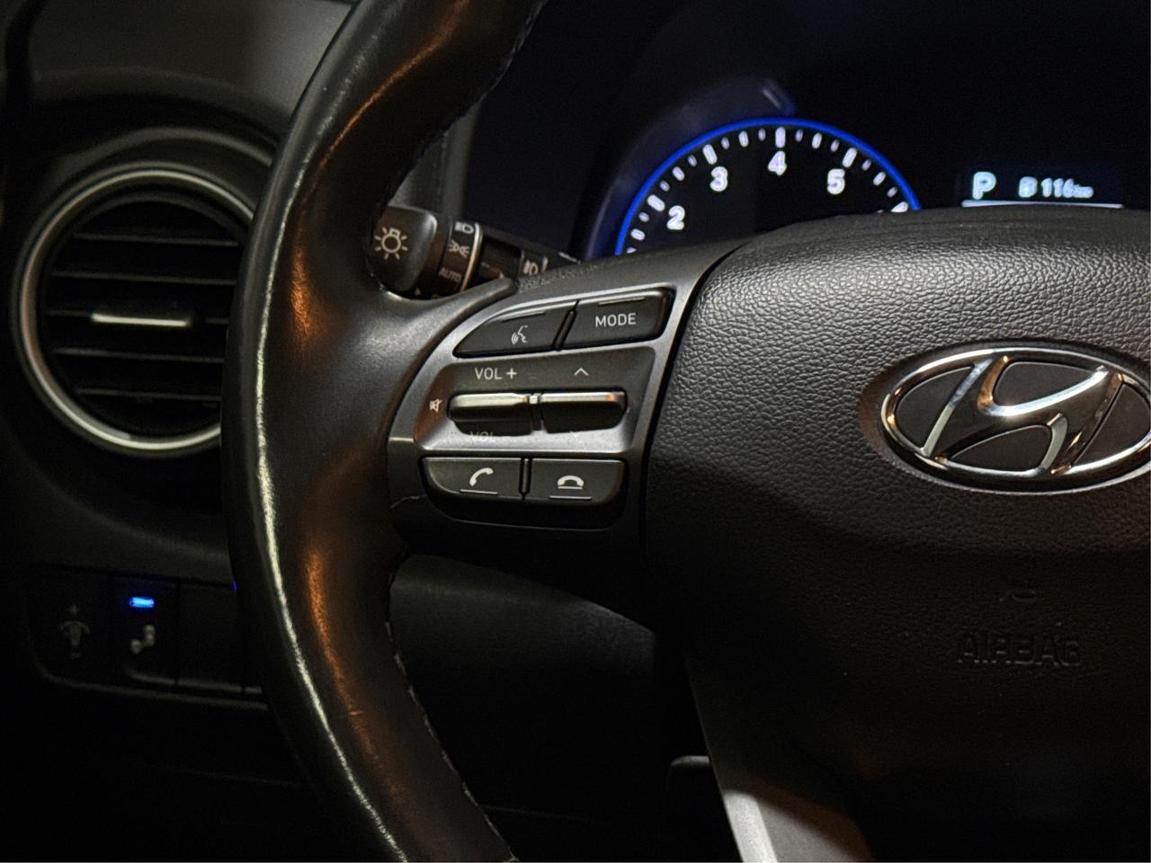 2020 Hyundai KONA Luxury LEATHER SUNROOF MINT WE FINANCE ALL CREDIT! Photo