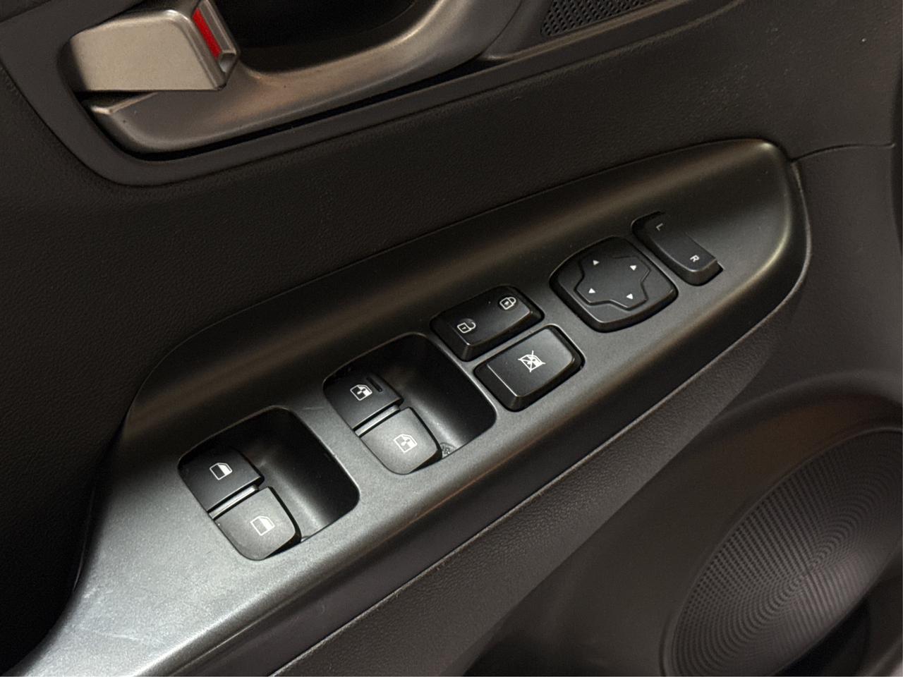 2020 Hyundai KONA Luxury LEATHER SUNROOF MINT WE FINANCE ALL CREDIT! Photo